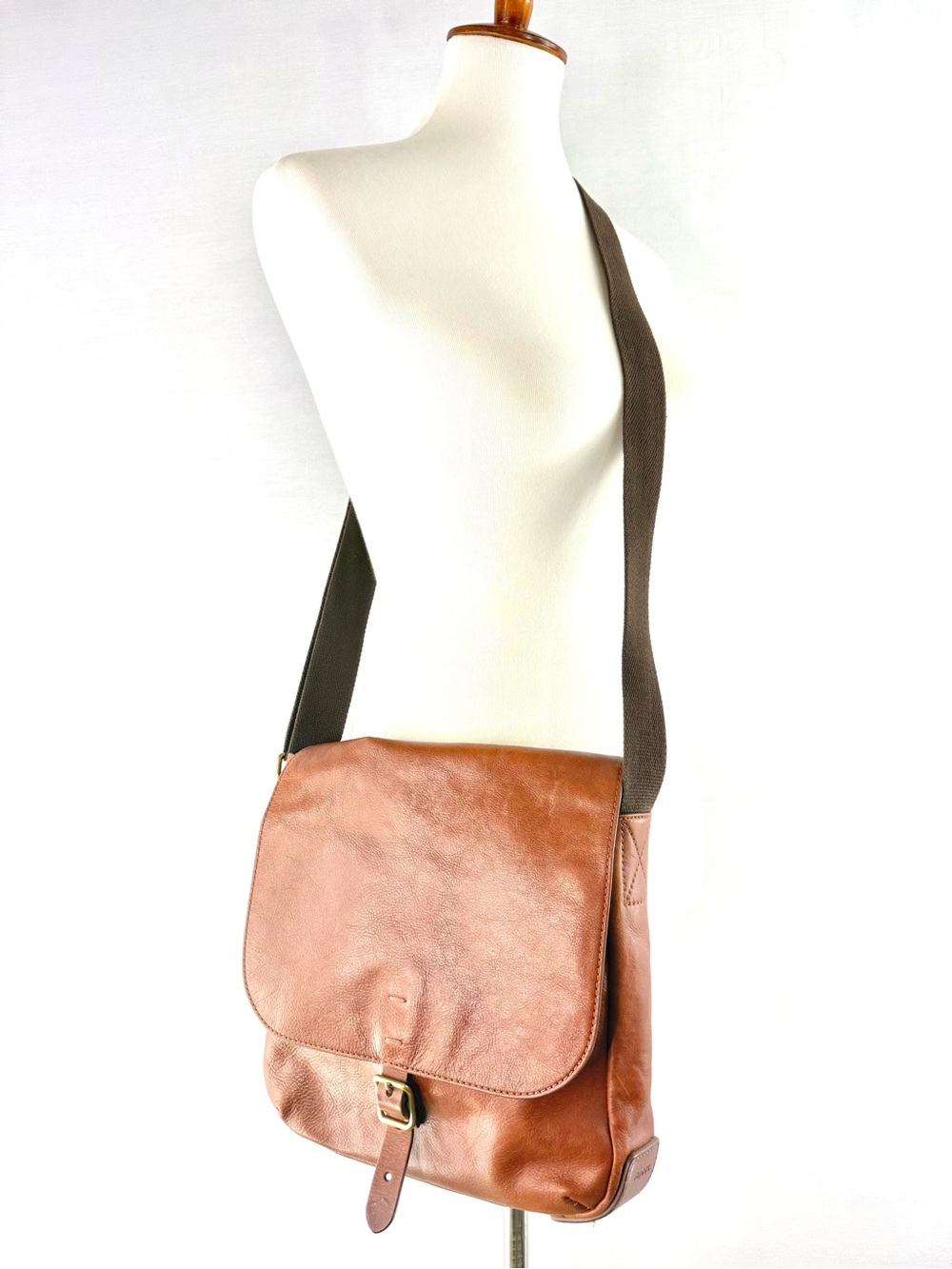 Fossil Buckner North/South City Cognac Brown Leather Messenger Bag